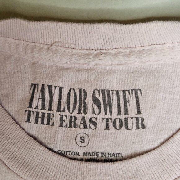 Pink Taylor Swift Eras Concert Tour T Shirt. Women's Small - Picture 3 of 5